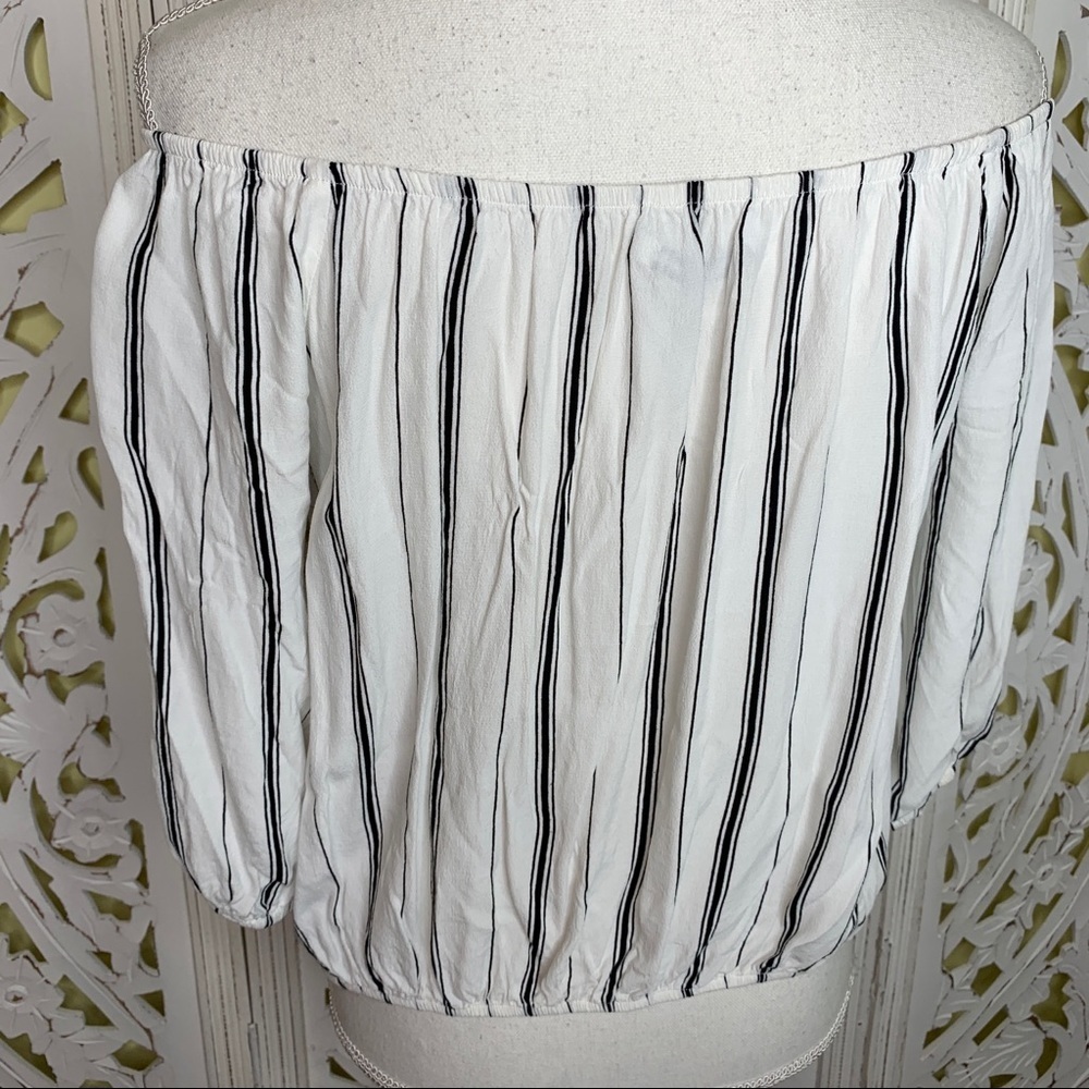 Faithfull The Brand Off Shoulder Striped Top - Picture 6 of 9